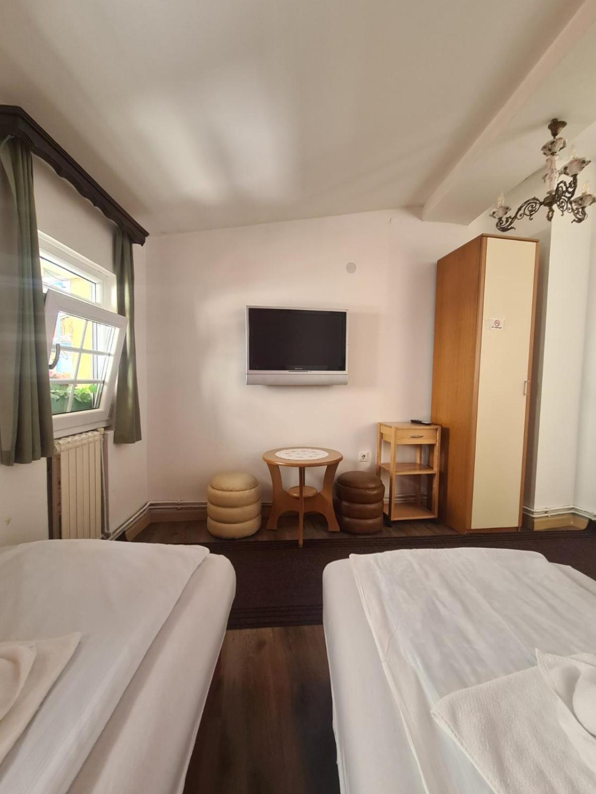 Guesthouse Nia Deluxe Сараєво Екстер'єр фото