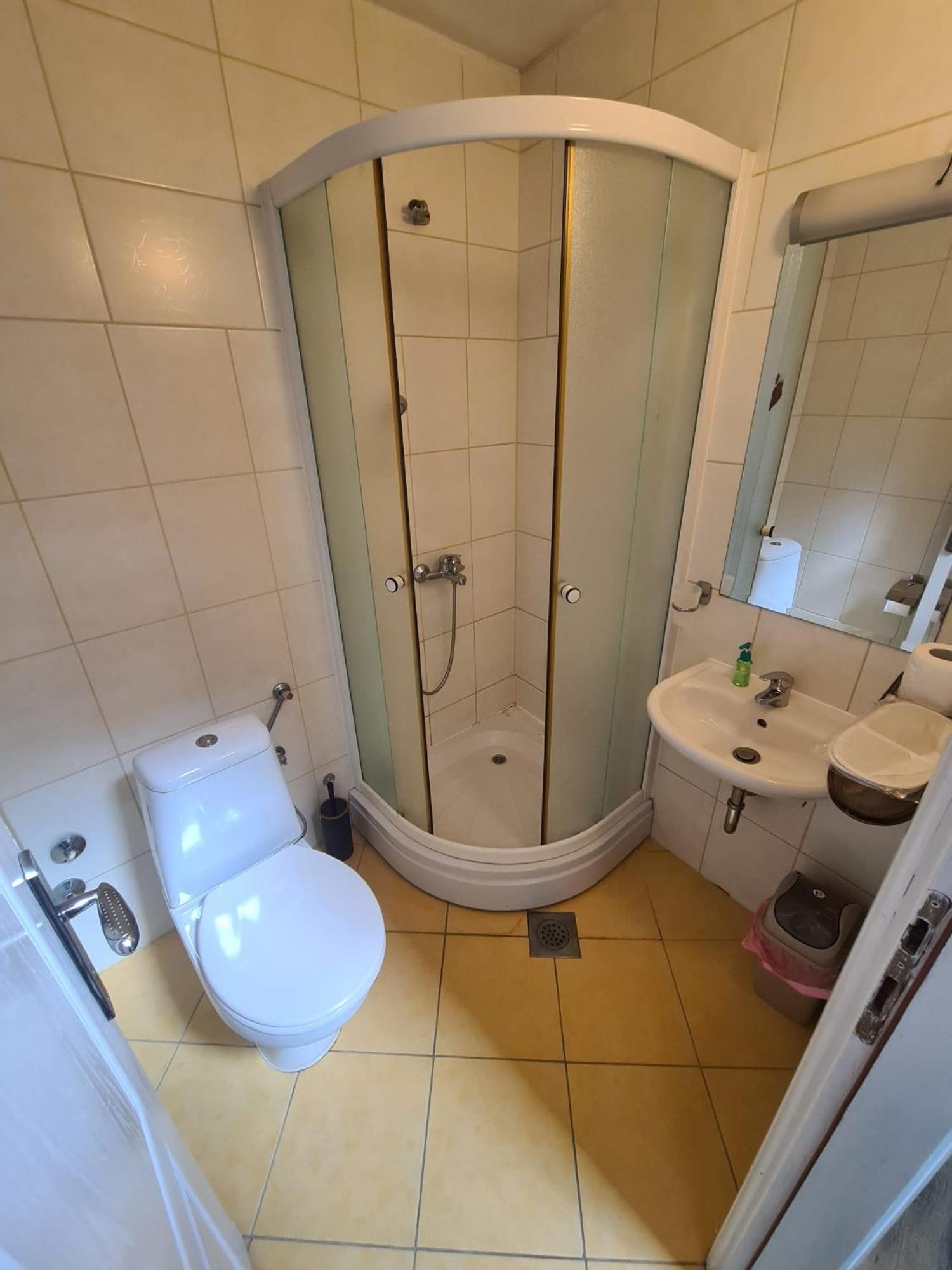 Guesthouse Nia Deluxe Сараєво Екстер'єр фото