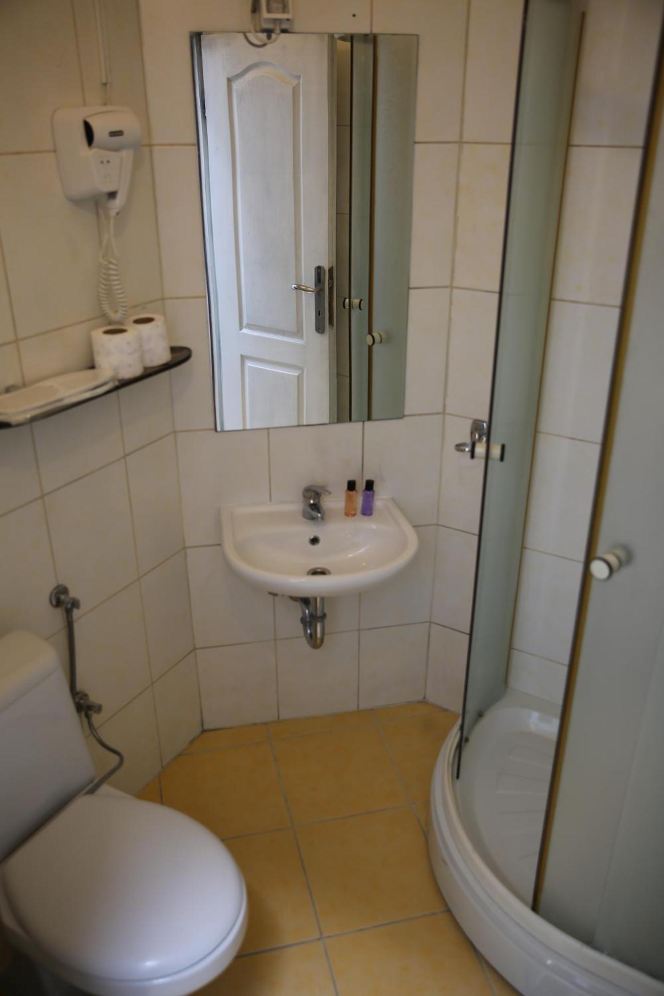 Guesthouse Nia Deluxe Сараєво Екстер'єр фото