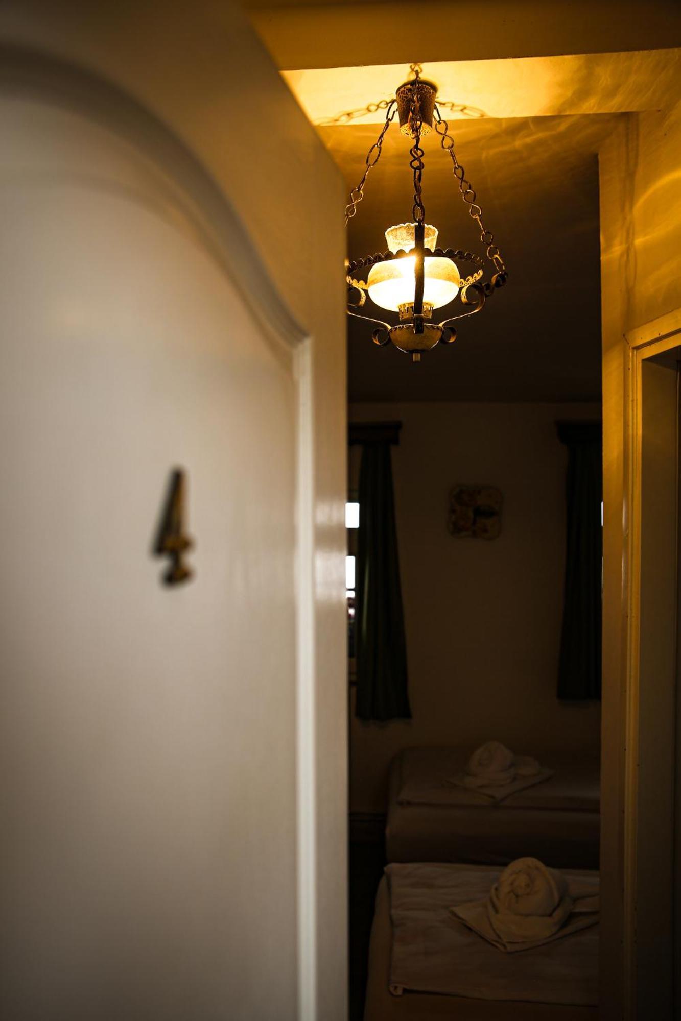 Guesthouse Nia Deluxe Сараєво Екстер'єр фото